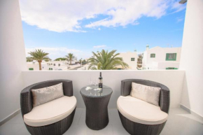 Vista Mar, 1 bed in Los Pocillos with Seaviews